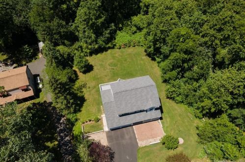 73 Chesterfield Ave, Waterbury, CT 06716 exterior