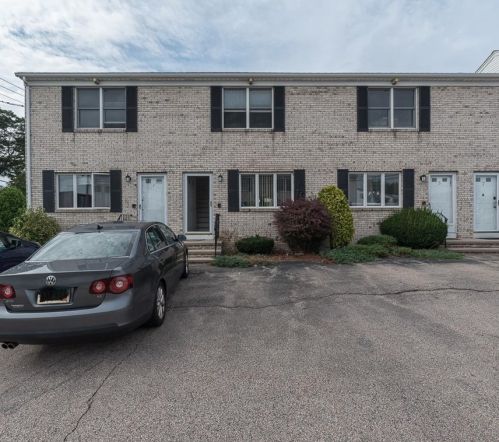 3 Sunflower Cir, North-Providence, RI 02911 exterior