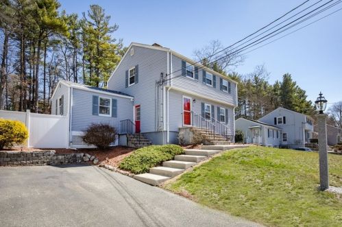 13 Corcoran Rd, Burlington, MA 01803 exterior