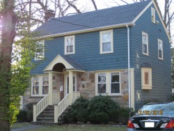 207 Woodcliff Rd, Newton, MA 02461 exterior