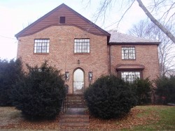 48 Lorna Rd, Newton, MA 02459 exterior