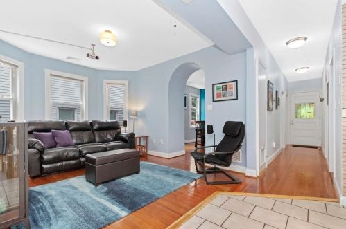 198 Hyde Park Ave, Roxbury-Xing, MA 02130 exterior