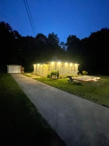 40 Woodside Rd, Burrillville, RI 02826 exterior