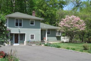 1 Eastwood Rd, Norwalk, CT 06851 exterior