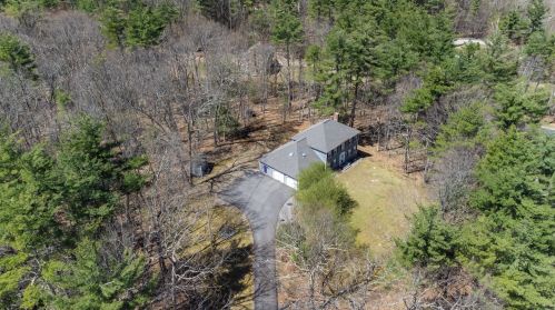 6 Beaver Pond Dr, Brookline, NH 03033 exterior