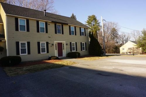 32 Lantern Ln, Dracut, MA 01826 exterior