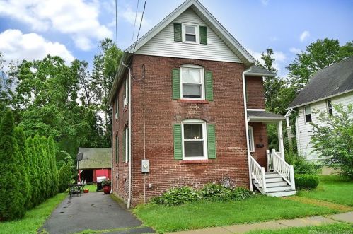 16 Brown Ave, Windsor, CT 06095 exterior