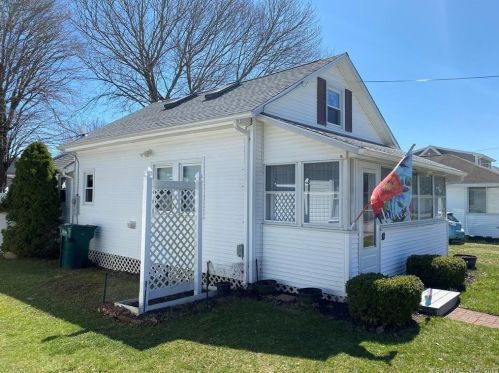 10 Portland Ave, Lyme, CT 06371 exterior