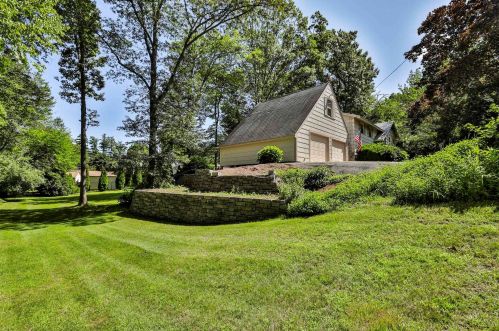 52 Langholm Dr, Nashua, NH 03062 exterior
