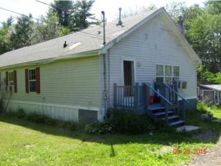 3 Gloria Ter, Derry, NH 03038 exterior