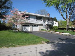 6 Longfellow Dr, Coventry, RI 02816 exterior
