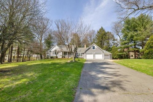 75 Wrights Brook Dr, Somers, CT 06071 exterior