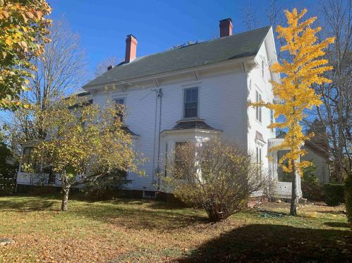 55 Prospect St, Somersworth, NH 03878 exterior