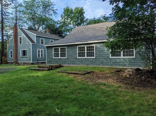 38 Rocky Hill Rd, Amesbury, MA 01913 exterior