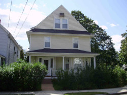 216 River St, Newton, MA 02465 exterior