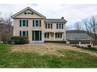52 Coe St, Winsted, CT 06098 exterior