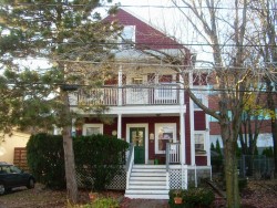 33 Nonantum Pl, Newton, MA 02458 exterior