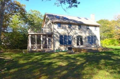 267 Great Plains Rd, Marthas Vineyard, MA 02568 exterior