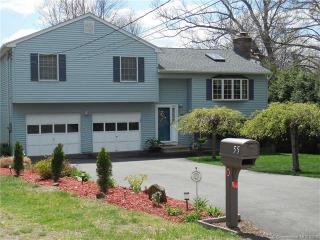 55 Lynbrook Rd, Waterbury, CT 06705 exterior