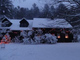 436 Hogback Rd, Norwich, VT 05055 exterior