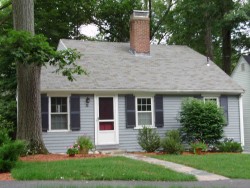 28 Elinor Rd, Newton, MA 02461 exterior