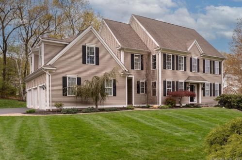 5 Shepard Way, Ellington, CT 06029 exterior