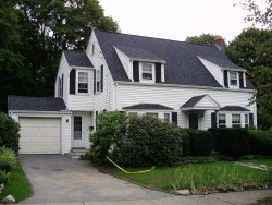 12 Regina Rd, Newton, MA 02466 exterior