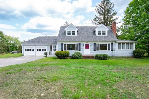 462 Josiah Bartlett Rd, Concord, NH 03301 exterior