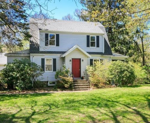 17 Alder Brook Ln, Needham, MA 02492 exterior