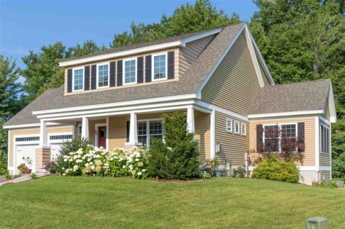 42 Halls Way, Seabrook, NH 03874 exterior