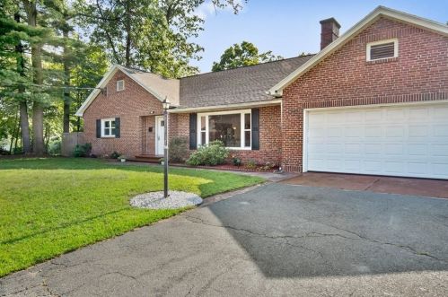 180 Benz St, Springfield, MA 01118 exterior