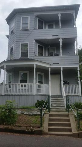 55 Stanton St, Worcester, MA 01605 exterior