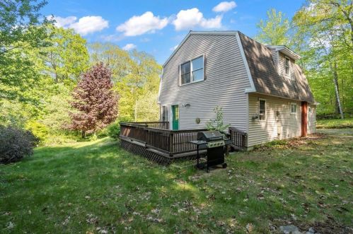 283 Daniel Webster Hwy, Concord, NH 03303 exterior
