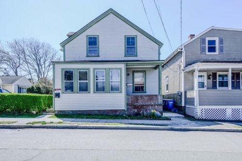 15 Sheffield Ave, Middletown, RI 02840 exterior