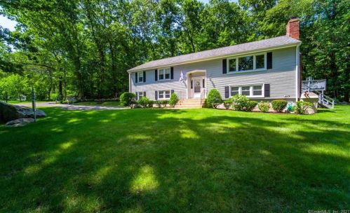 22 Birchside Dr, Norwalk, CT 06850 exterior