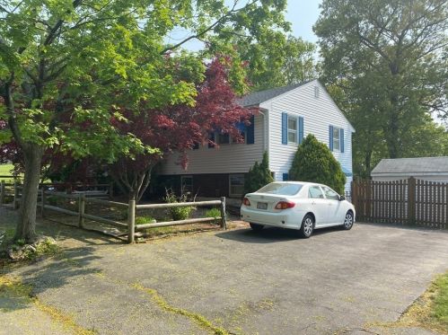 37 Biscayne Ave, Saugus, MA 01906 exterior