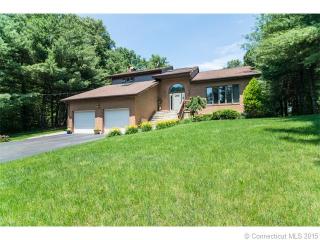 194 Arch Rd, Avon, CT 06001 exterior