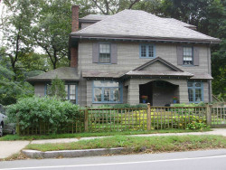 1452 Beacon St, Newton, MA 02468 exterior