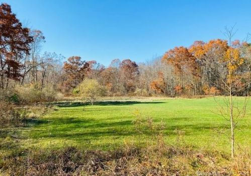 8 Valley View Rd, North Sterling, CT 06377 exterior