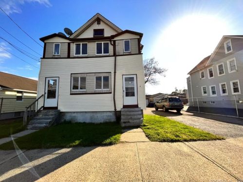 7 Edwin St, Bridgeport, CT 06607 exterior