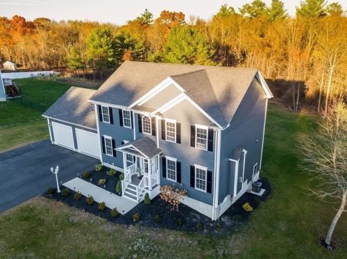 500 Locust St, Raynham, MA 02767 exterior