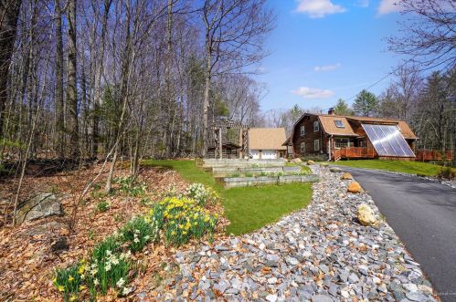 263 Orrills Hill Rd, Lebanon, ME 04027 exterior
