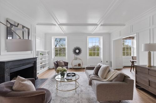 61 Beacon St, Roxbury-Xing, MA 02108 exterior