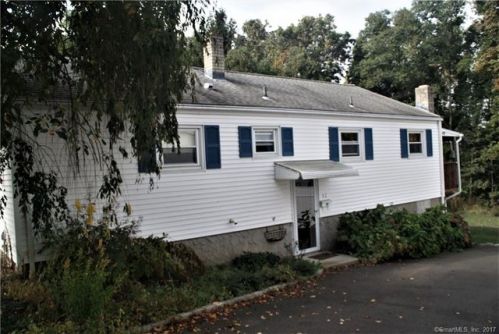 32 Berkshire Rd, Ansonia, CT 06401 exterior