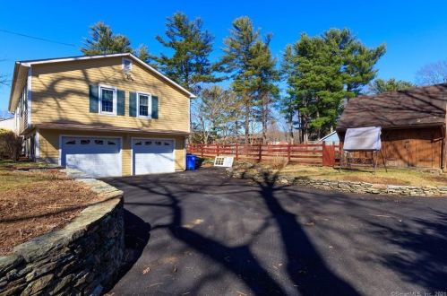 20 Woodward St, Killingly, CT 06239 exterior