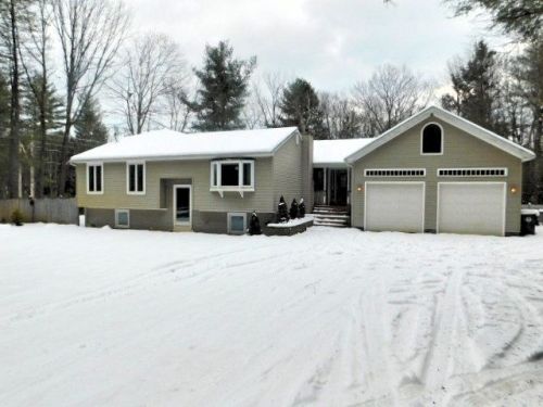 60 Addison Rd, Goffstown, NH 03045 exterior