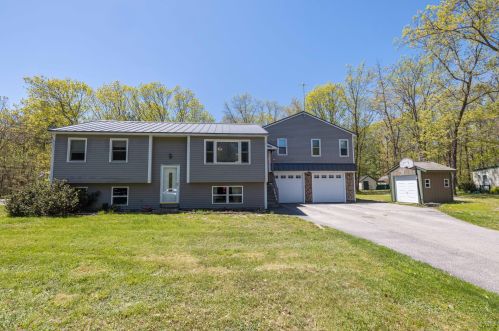 4 New Road Cir, Lyman, ME 04002 exterior