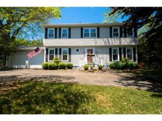 82 Immokolee Dr, Portsmouth, RI 02871 exterior