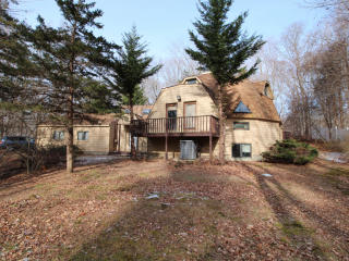 482 Old Clinton Rd, Westbrook, CT 06498 exterior