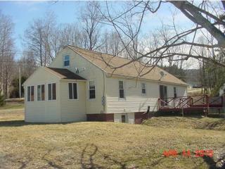 12 Shady Ln, Bennington, VT 05201 exterior